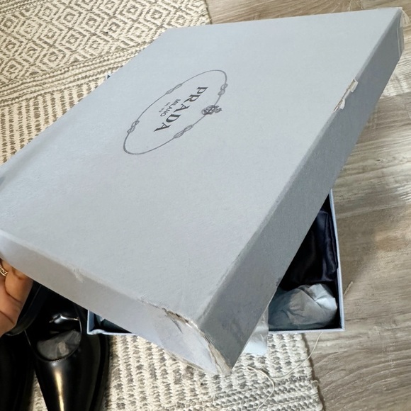 NEW Prada Leather Mary Jane Block Heel Pumps - Picture 10 of 11